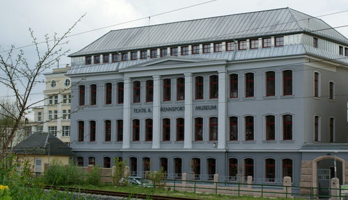 Außenansicht des Textil- und Rennsportmuseums Antonstraße 6